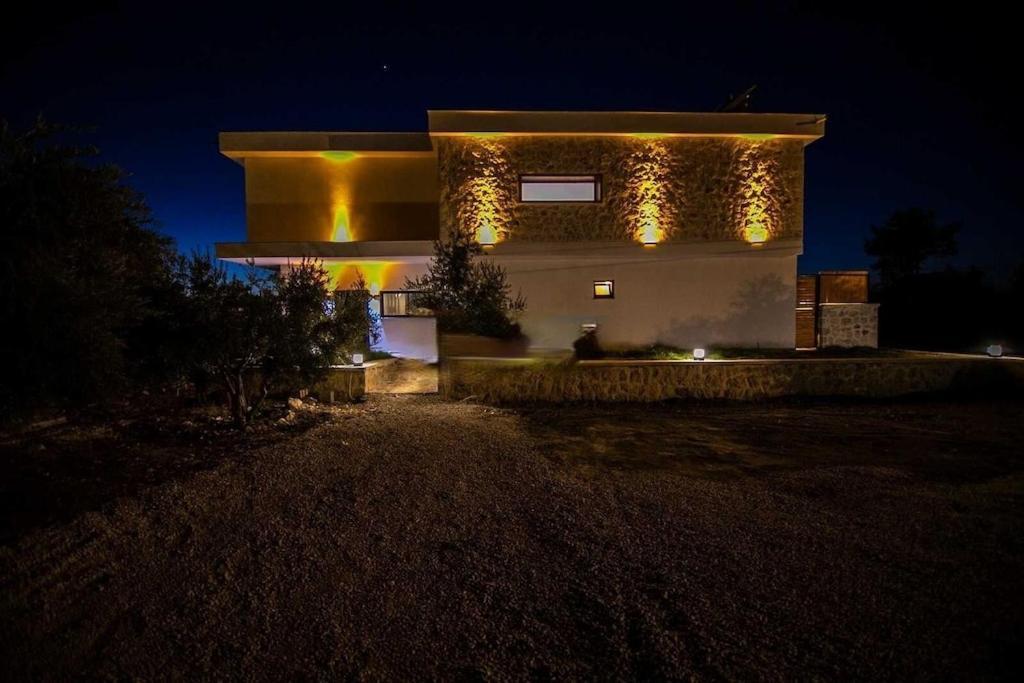 Villa Lycian-Kalkan 3 Bedroom-2 Jakuzzies-Sauna-Turkish Hamam-Huge Private Pool&lovely garden Kaş Luaran gambar
