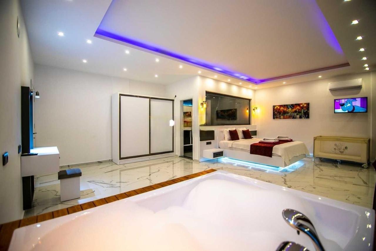 Villa Lycian-Kalkan 3 Bedroom-2 Jakuzzies-Sauna-Turkish Hamam-Huge Private Pool&lovely garden Kaş Luaran gambar