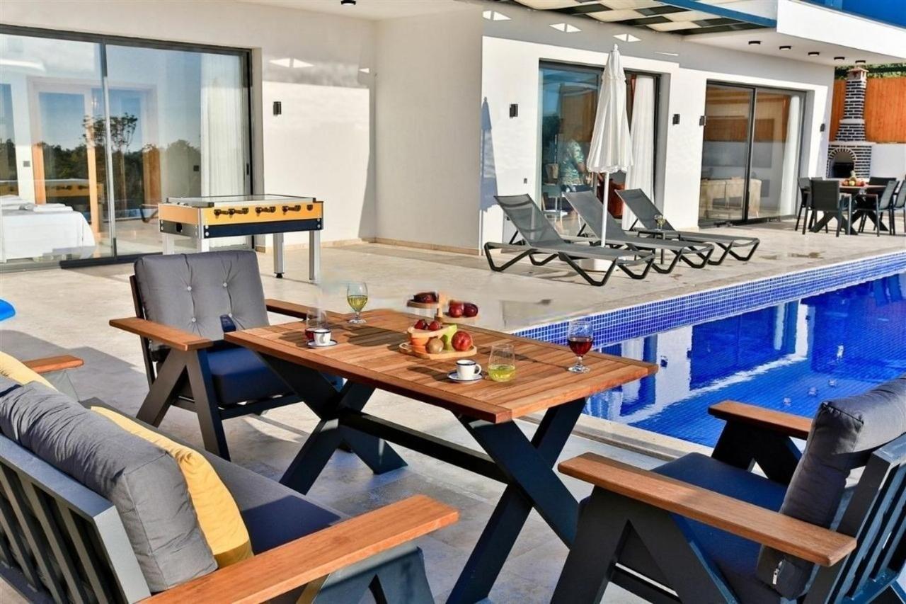 Villa Lycian-Kalkan 3 Bedroom-2 Jakuzzies-Sauna-Turkish Hamam-Huge Private Pool&lovely garden Kaş Luaran gambar